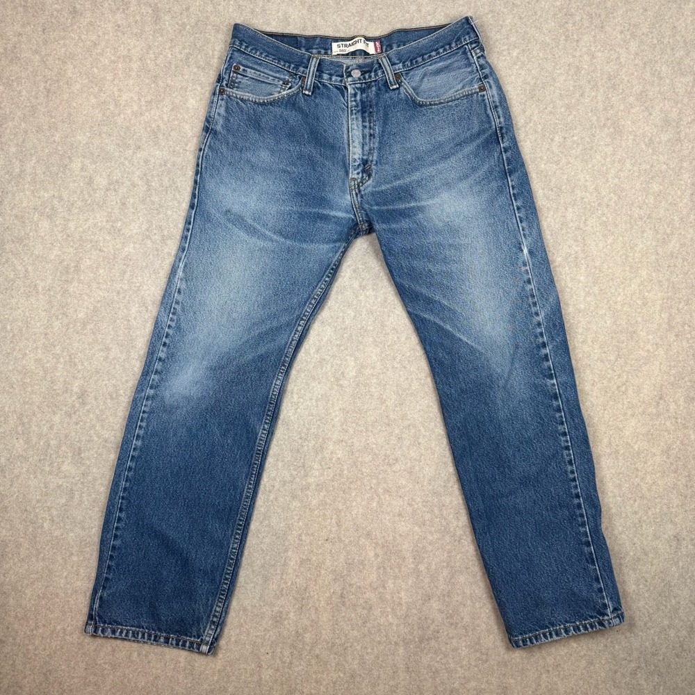 Levi's Straight Jeans in Medium Blue